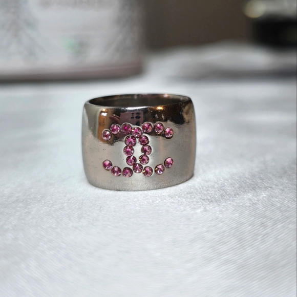 Chanel CC Heart Reversible Pink Stone Ring! - Picture 1 of 12